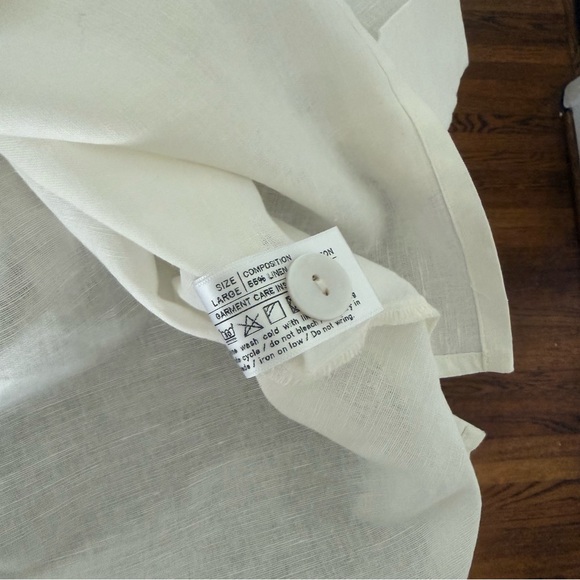 Women's Scalloped Collar Button-Down Shirt in White - Picture 11 of 11